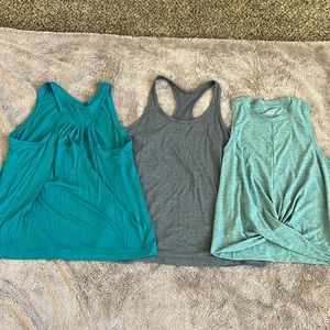 Old navy workout tank bundle